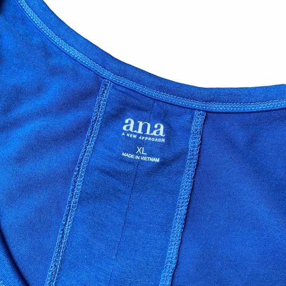 Turquoise Tank - Picture 7 of 7